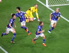 乐鱼体育-捷克队半场暂时领先德国,气势如虹的球员